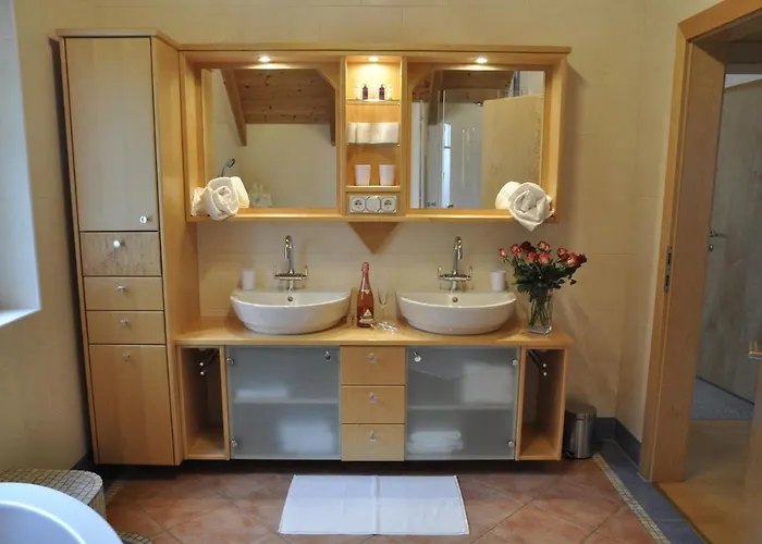 Manuela Nyaraló Velden am Wörthersee